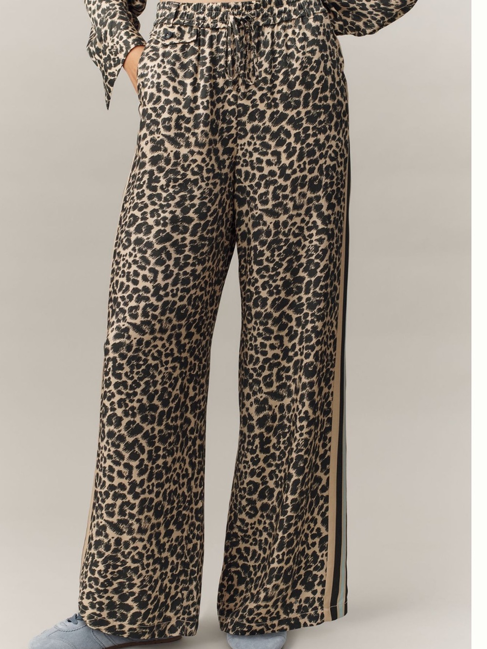 The Brooklin Tie-Front Printed Pull-On Pants by Maeve - Picture 2 of 3